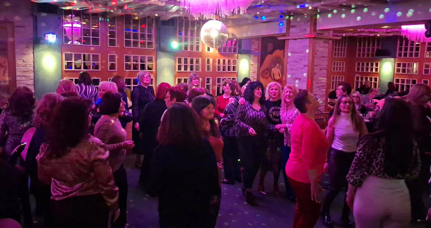 “Γίναμε πάλι παιδιά” με πολύ χορό και κέφι στο Disco Party της Θρακικής Εστίας Εορδαίας (Βίντεο+Φώτο)