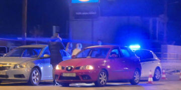 ΠΡΙΝ ΛΙΓΟ: Τροχαίο ατύχημα στον κόμβο του Lidl στην Πτολεμαΐδα