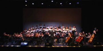 Κοζάνη: Μια βραδιά αλληλεγγύης με οδηγό τη μουσική – Γεμάτη κόσμο η Αίθουσα Τέχνης στη συναυλία «Ύμνοι Ελπίδας»