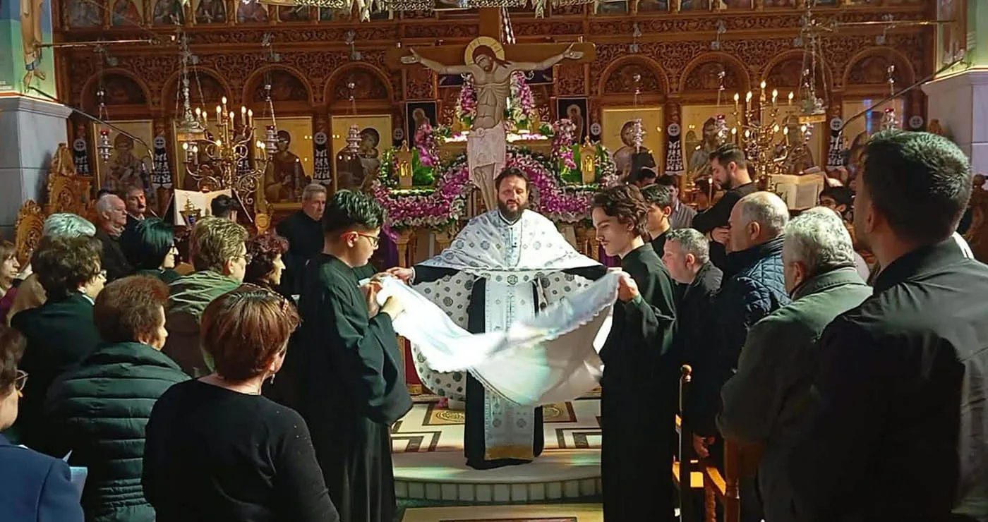 Με βαθιά , πίστη και συγκίνηση πραγματοποιήθηκε η ΑΠΟΚΑΘΗΛΩΣΗ του Κυρίου στον Ιερό Ναό Αγίου Στεφάνου Πτολεμαΐδας! (ρεπορτάζ της Κούλας Πουλασιχίδου)