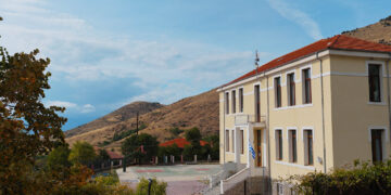 Πρέσπες: Επίδομα 3.000 ευρώ για κάθε παιδί που γεννιέται στον Δήμο