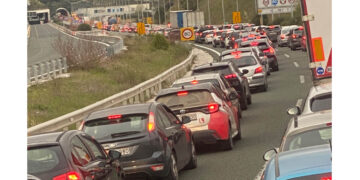 Γολγοθάς η Εγνατία για τους εκδρομείς του Πάσχα- Κυκλοφοριακό χάος στα διόδια του Πολυμύλου- Οι μονοδρομήσεις προκάλεσαν «έμφραγμα» στον αυτοκινητόδρομο