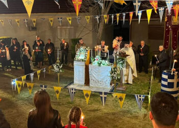 Αναστάσιμες στιγμές στον Άγιο Σπυρίδωνα Αχλάδας Φλώρινας (Φωτογραφίες)