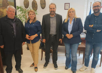 Αναγκαία έργα υποδομής για την καθημερινότητα των πολιτών συζητήθηκαν σε συνάντηση της Προέδρου ΔΕΕΠ Φλώρινας με τον Δήμαρχο