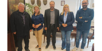 Αναγκαία έργα υποδομής για την καθημερινότητα των πολιτών συζητήθηκαν σε συνάντηση της Προέδρου ΔΕΕΠ Φλώρινας με τον Δήμαρχο