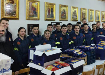 Πασχαλινά “ΔΕΜΑΤΑ ΑΓΑΠΗΣ”, από τον Ιερό Ναό Αγίας Σκέπης Πτολεμαΐδας! (ρεπορτάζ της Κούλας Πουλασιχίδου)