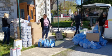 Πρέσπες: Πασχαλινή διανομή τροφίμων και βασικών ειδών σε ευάλωτα νοικοκυριά