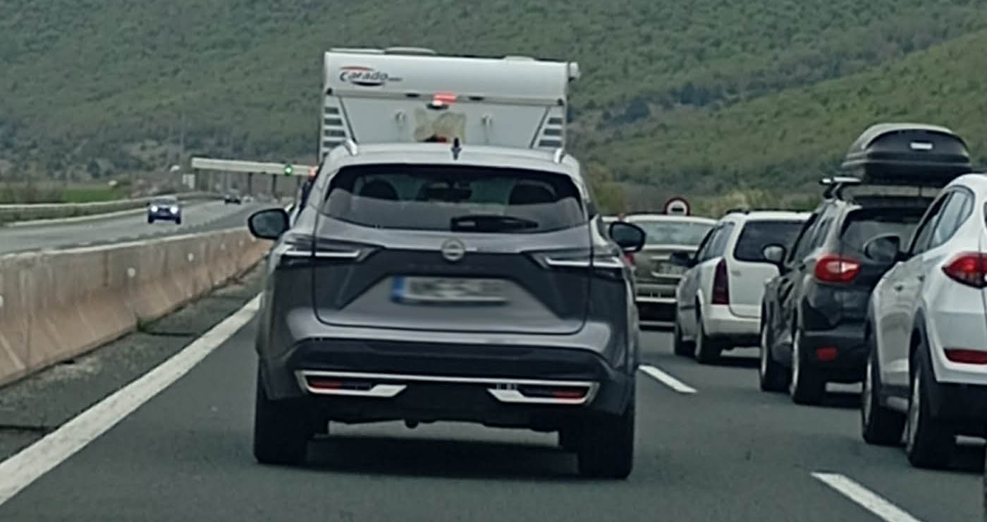 Ουρές στα διόδια Σιάτιστας από πασχαλινους εκδρομείς (Φωτογραφίες)