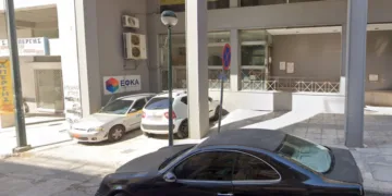 89χρονος εισέβαλε με καραμπίνα και πυροβόλησε στον ΕΦΚΑ στον Κεραμεικό, ένας υπάλληλος τραυματίας