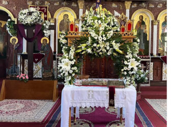 Στολισμένος ο Επιτάφιος στον Άγιο Σπυρίδωνα Αχλάδας