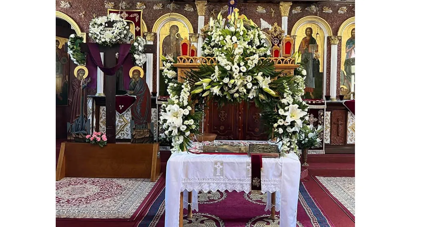 Στολισμένος ο Επιτάφιος στον Άγιο Σπυρίδωνα Αχλάδας