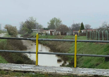 Πτολεμαΐδα: Σε χαμηλά επίπεδα το περιφερειακό κανάλι – Αποδεικνύει την αποτελεσματικότητά του,  παρά τη συνεχή βροχόπτωση . (ρεπορτάζ της Κούλας Πουλασιχίδου)