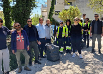 Κοζάνη: Πολίτες, σύλλογοι και φορείς καθάρισαν εθελοντικά το Πάρκο του ΟΣΕ