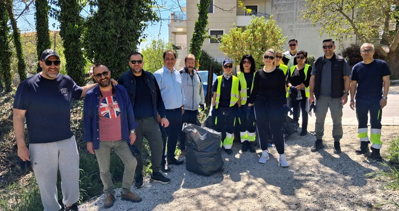 Κοζάνη: Πολίτες, σύλλογοι και φορείς καθάρισαν εθελοντικά το Πάρκο του ΟΣΕ