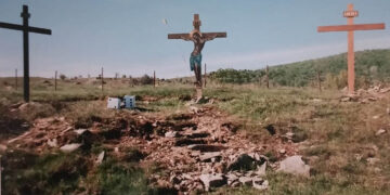 Μνήμες από την Εορδαία: Όταν πραγματοποίησαν αναπαράσταση της Σταύρωσης και της Αποκαθήλωσης στην Κρυόβρυση (Φωτογραφίες)