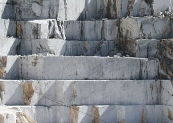 Απόφαση- σταθμός για τα μάρμαρα Τρανοβάλτου- Το ΥΠΕΝ ενέκρινε την τεχνική μελέτη εκμετάλλευσης του λατομείου