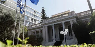 ΟΠΕΚΕΠΕ: Έκτος κυβέρνησης οδεύουν υπουργοί που εμπλέκονται στη δικογραφία