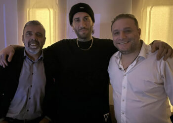 Σε ποντιακό γλέντι ο γνωστός ράπερ Mente Fuerte στα Αλωνάκια Κοζάνης