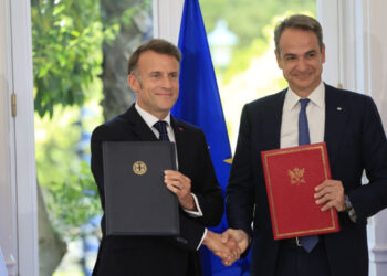 Αυτές είναι οι 9 συμφωνίες που υπέγραψαν σήμερα Μητσοτάκης και Μακρόν