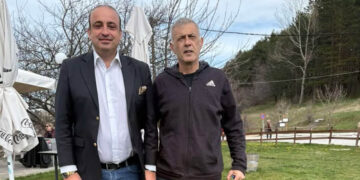 Ξεχωριστή επίσκεψη: ο δήμαρχος Πειραιά Γιάννης Μώραλης πέρασε το Πάσχα στο Νυμφαίο