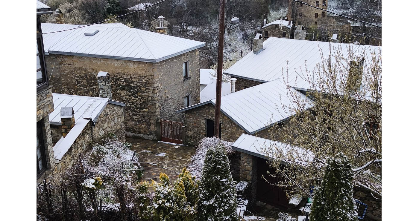 “Πασπάλισε” στο Νυμφαίο – Κάτω από το 0 έπεσε ο υδράργυρος