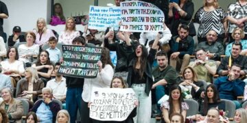 Κοζάνη: Περίσσεψαν τα χαμόγελα στην τελετή ορκωμοσίας αποφοίτων της Πολυτεχνικής Σχολής (ΦΩΤΟ)