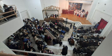 Κατάμεστο το αμφιθέατρο Ποντοκώμης σε εκδήλωση στήριξης για τη BPAN