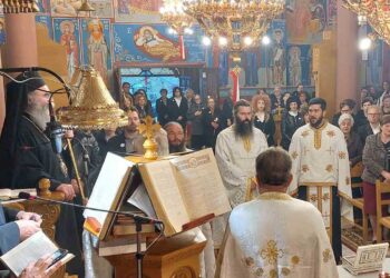 Υποδοχή ι. λειψάνου του Αγίου Ραφαήλ στον πανηγυρίζοντα Ι. Ναό των Αγίων Ραφαήλ, Νικολάου, Ειρήνης στην Καστανιά Σερβίων