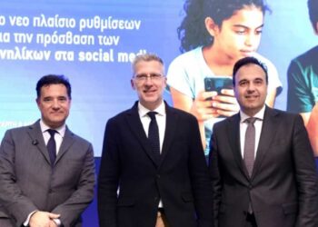 Facebook, Instagram, TikTok και Snapchat τέλος για ανήλικους κάτω των 15 ετών – Όλο το πλαίσιο