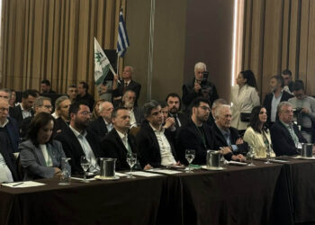 Διαμαντόπουλου και Μαρκογιαννάκη στο νέο Πολιτικό Συμβούλιο του ΠΑΣΟΚ