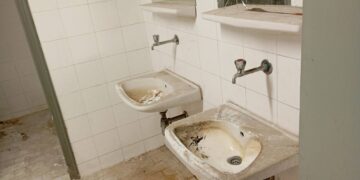 Κοζάνη: Εικόνες ντροπής στο parking της Πλατείας Συντάγματος- Έμεινε στις υποσχέσεις και την αύξηση του αντιτίμου η δημοτική αρχή