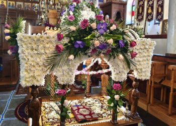 Μια ανάσα πριν την Ανάσταση – Στολισμένος ο επιτάφιος και στη Βλάστη