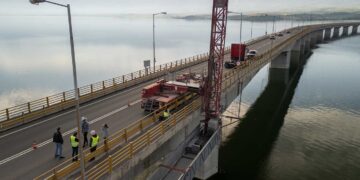 Εντυπωσιακές εικόνες από ψηλά: Οι έλεγχοι στην Υψηλή Γέφυρα Σερβίων