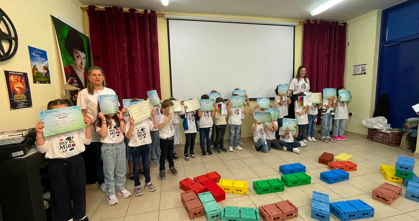 Πτολεμαΐδα: Βραβεύτηκαν οι μαθητές του 15ου Νηπιαγωγείου για την ταινία «Μιροτεχνήματα» και το επιτραπέζιο παιχνίδι «Ζώα σε κίνδυνο»