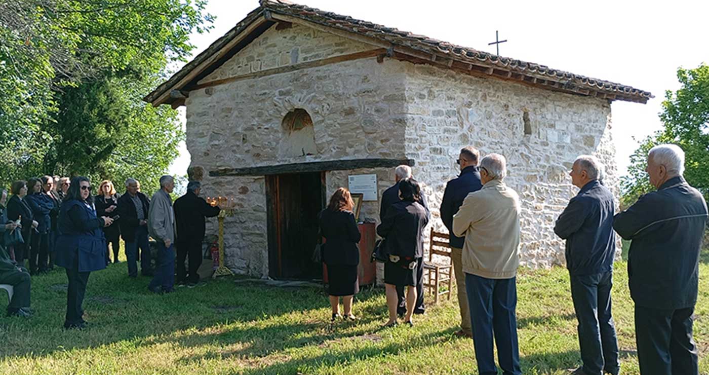 Θεία Λειτουργία τελέστηκε στον βυζαντινό αποκατεστημένο Ι.Ν. Αγ. Νικολάου Αιανής