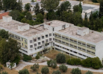57χρονος τρόφιμος στραγγάλισε 46χρονο που έμενε στο ίδιο δωμάτιο μέσα στο ψυχιατρείο στο Δαφνί