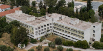 57χρονος τρόφιμος στραγγάλισε 46χρονο που έμενε στο ίδιο δωμάτιο μέσα στο ψυχιατρείο στο Δαφνί