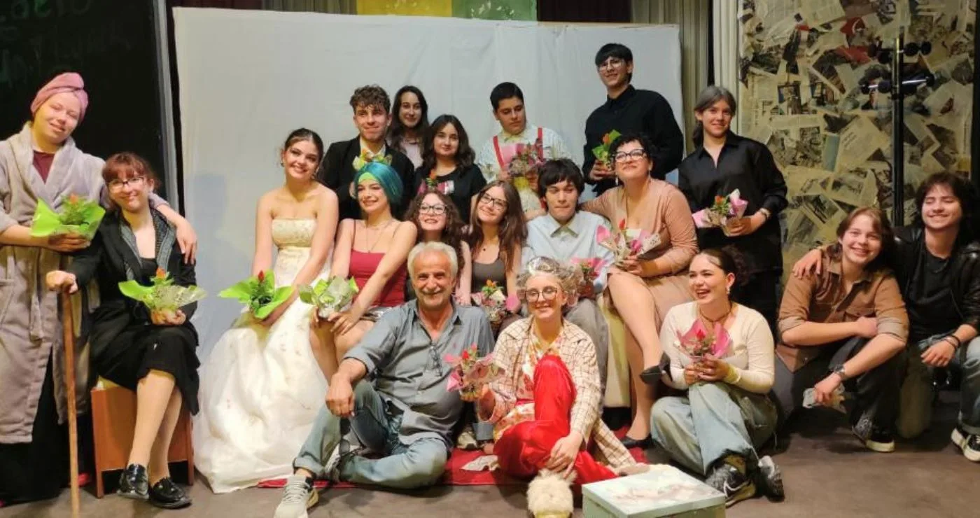 Κοζάνη:Ο «Κύκλος Χαμένων Καλλιτεχνών» άγγιξε το κοινό με την παράσταση «ΕΓΩ ΜΕ ΕΜΕΝΑ»