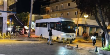 Πτολεμαΐδα: Τουριστικό από τη Βουλγαρία κόλλησε στα «φιδάκια»