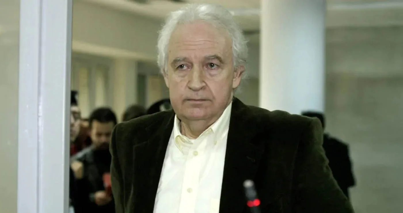 Αποφυλακίζεται ο αρχηγός της 17 Νοέμβρη, Αλέξανδρος Γιωτόπουλος