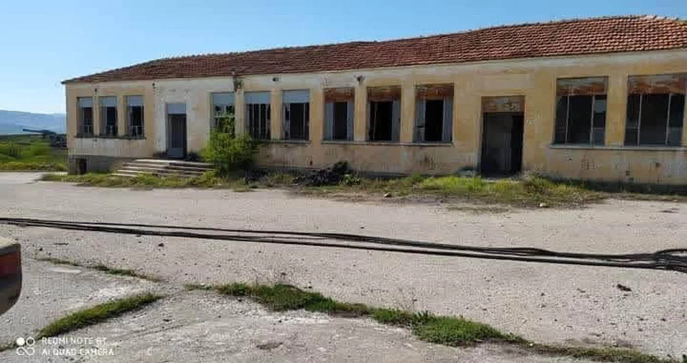 Νέα Χαραυγή: Αίτημα προς τη ΔΕΗ για να μη κατεδάφιση του ιστορικού κτηρίου του Γυμνασίου της παλιάς Χαραυγής
