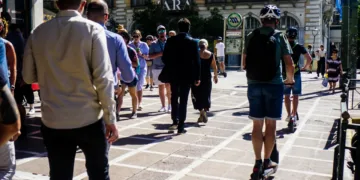 Ο Χρυσοχοΐδης προανήγγειλε νόμο για τα πατίνια των ανηλίκων: Απαγορεύεται να βγαίνουν στους δρόμους