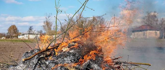 Πρόστιμα 500 ευρώ σε Κοζάνη και Φλώρινα από την Πυροσβεστική για καύση υπολειμμάτων