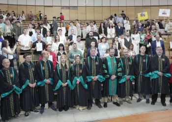 Με …μπαλόνια και πανό η ορκωμοσία του Τμήματος Λογιστικής -Δείτε φωτογραφίες!