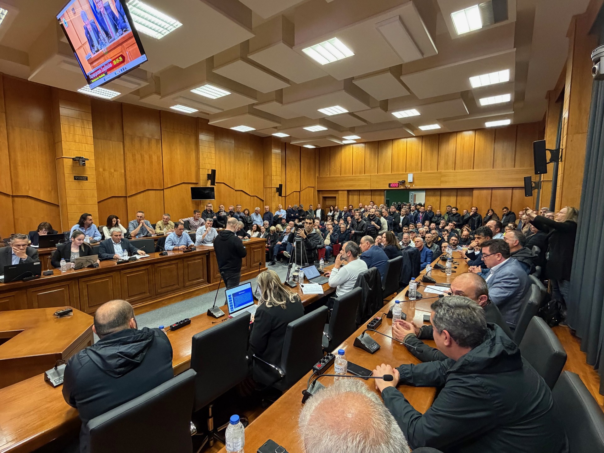 Η Δυτική Μακεδονία αποχαιρετά το λιγνίτη- Δεκάδες πολίτες και φορείς στη συνεδρίαση του Περιφερειακού Συμβουλίου