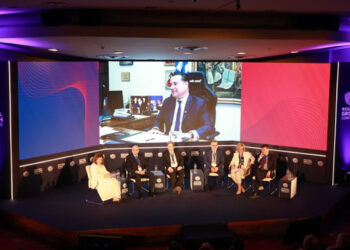 Regional Growth Conference: Υγεία, ΕΣΠΑ, εξωστρέφεια, επιχειρηματικότητα και ιδιωτικό χρέος στο επίκεντρο