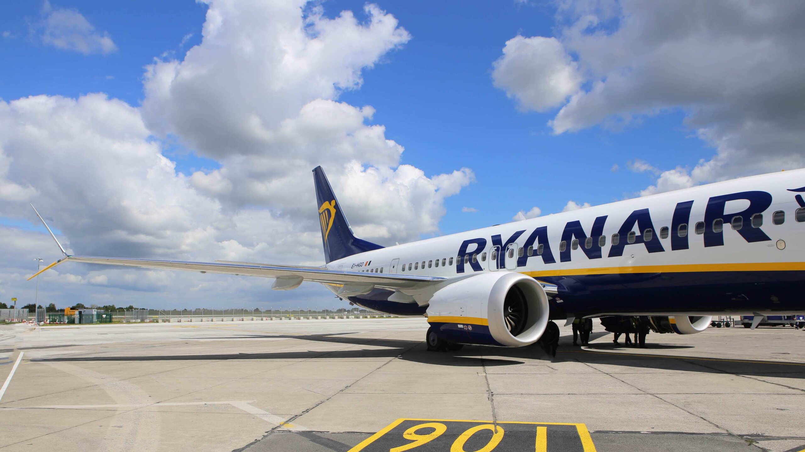 Αναχωρεί από τη Θεσσαλονίκη η Ryanair- Οι κρίσιμες διαπραγματεύσεις για τη low cost αεροπορική εταιρεία