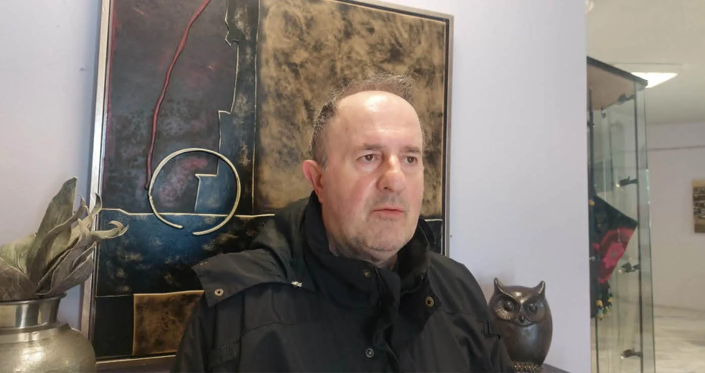 Τελευταία παράσταση σήμερα του εμβληματικού θεατρικού έργου “ΓΙΟΙ ΚΑΙ ΚΟΡΕΣ” του Βορείου Πεδίου! (ρεπορτάζ της Κούλας Πουλασιχίδου)