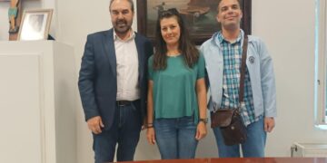 Τρεις νέοι υπάλληλοι ορκίζονται στο γραφείο του Δημάρχου Φλώρινας, ενισχύοντας τις υπηρεσίες του Δήμος Φλώρινας.