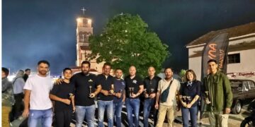 21 αυτοκίνητα, 2 μηχανές και όνειρο για αγώνες: Η έκθεση οχημάτων που έγινε θεσμός στην Εμποροπανήγυρη Δρεπάνου Κοζάνης (Φωτογραφίες & Βίντεο)
